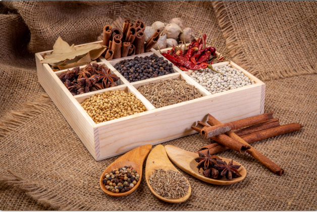 set-spices-pepper-white-pepper-black-pepper-anise-caraway-wooden-box